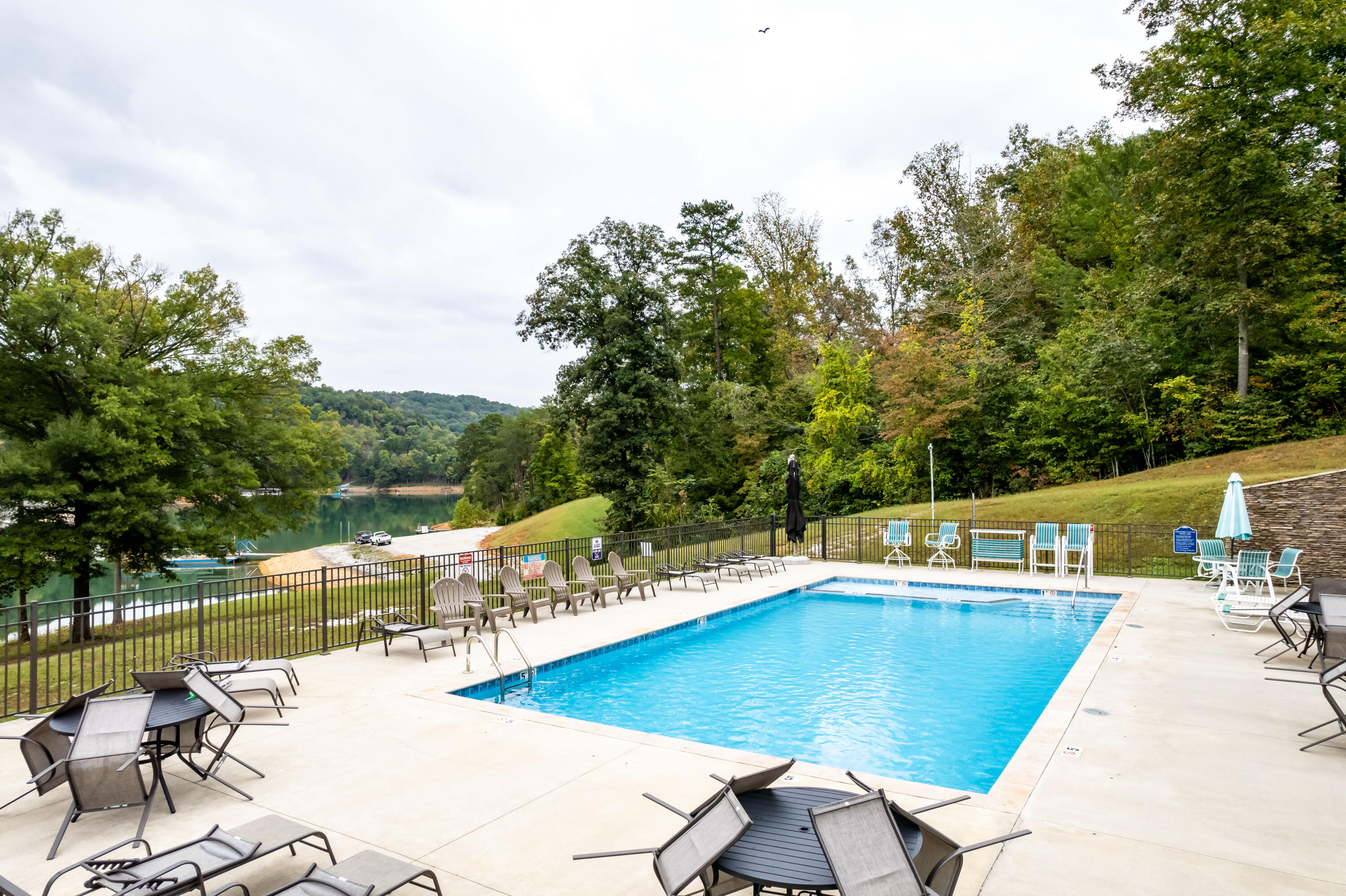 2 South Rivers Lane, Unit 586 La Follette, TN 37766 - Photo 5 of 23 SALT WATER POOL