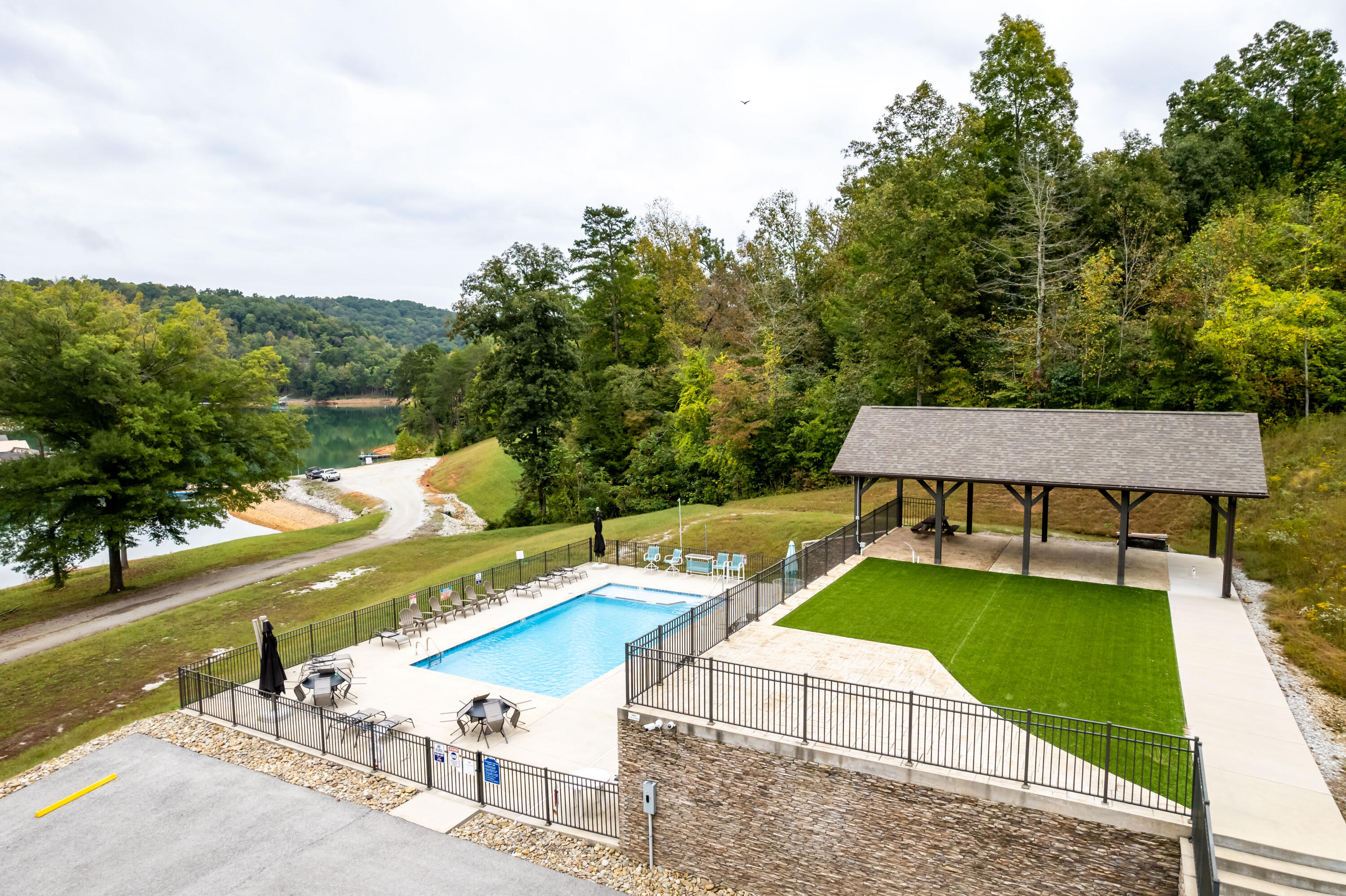 2 South Rivers Lane, Unit 586 La Follette, TN 37766 - Photo 6 of 23 PICNIC AREA