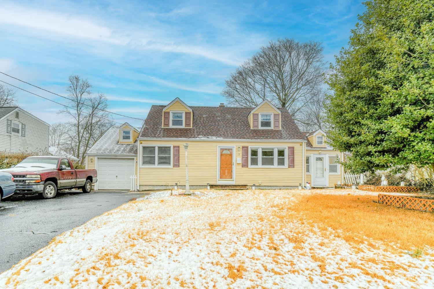 12 Longfield Road New Brunswick, NJ 08901 - Photo 1 of 25 Gallery Image 1