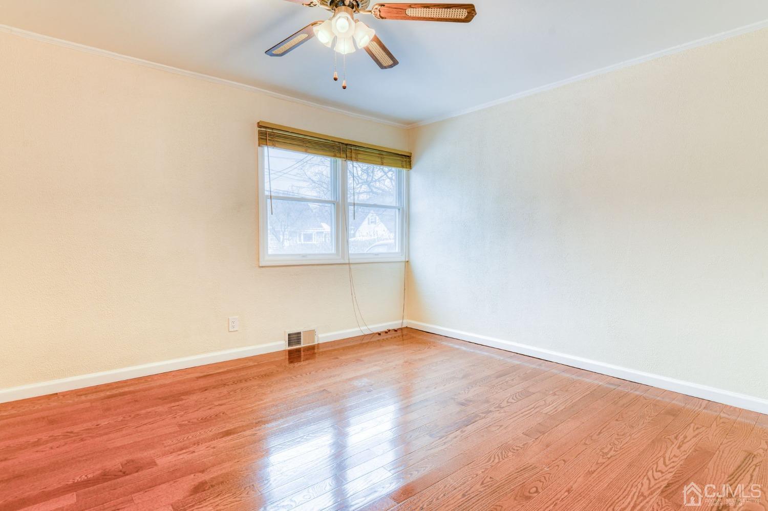 12 Longfield Road New Brunswick, NJ 08901 - Photo 14 of 25 Gallery Image 14