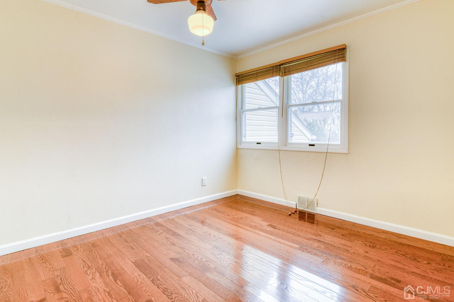 12 Longfield Road New Brunswick, NJ 08901 - Photo 15 of 25 Gallery Image 15