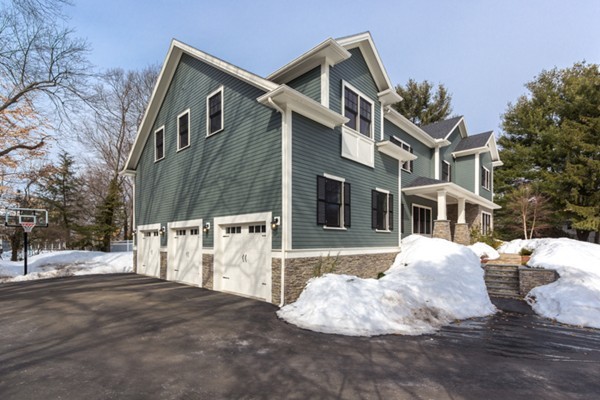 3 Gerard Terrace Lexington, MA 02421 - Photo 2 of 30 Gallery Image 2
