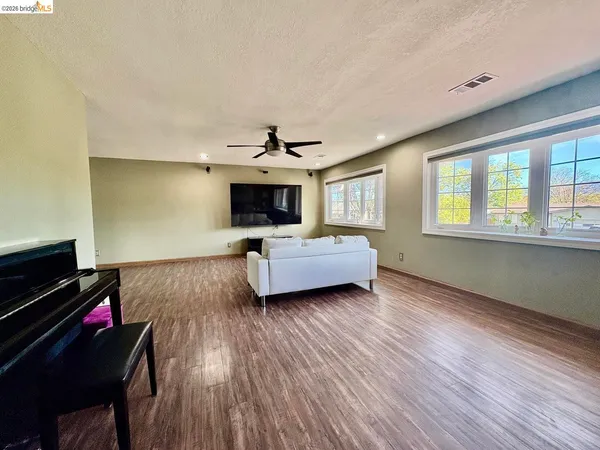 $1,998,888 | 3887 Vía Milano, Campbell, CA 95008