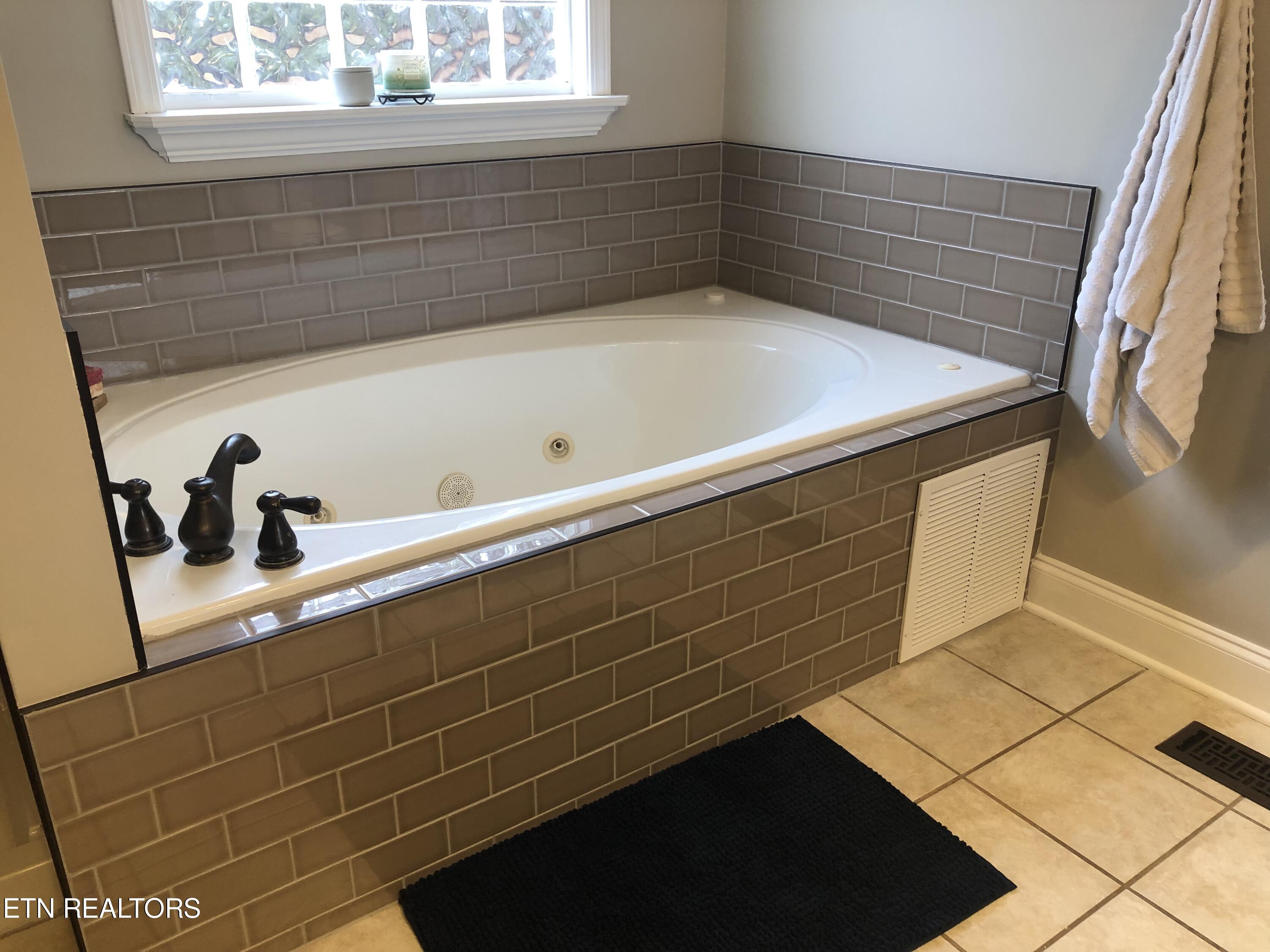 255 Timber Creek Road Maynardville, TN 37807 - Photo 19 of 36 ADD7B3B0-B3F2-4D3D-8FF5-C9FCC8D6019E