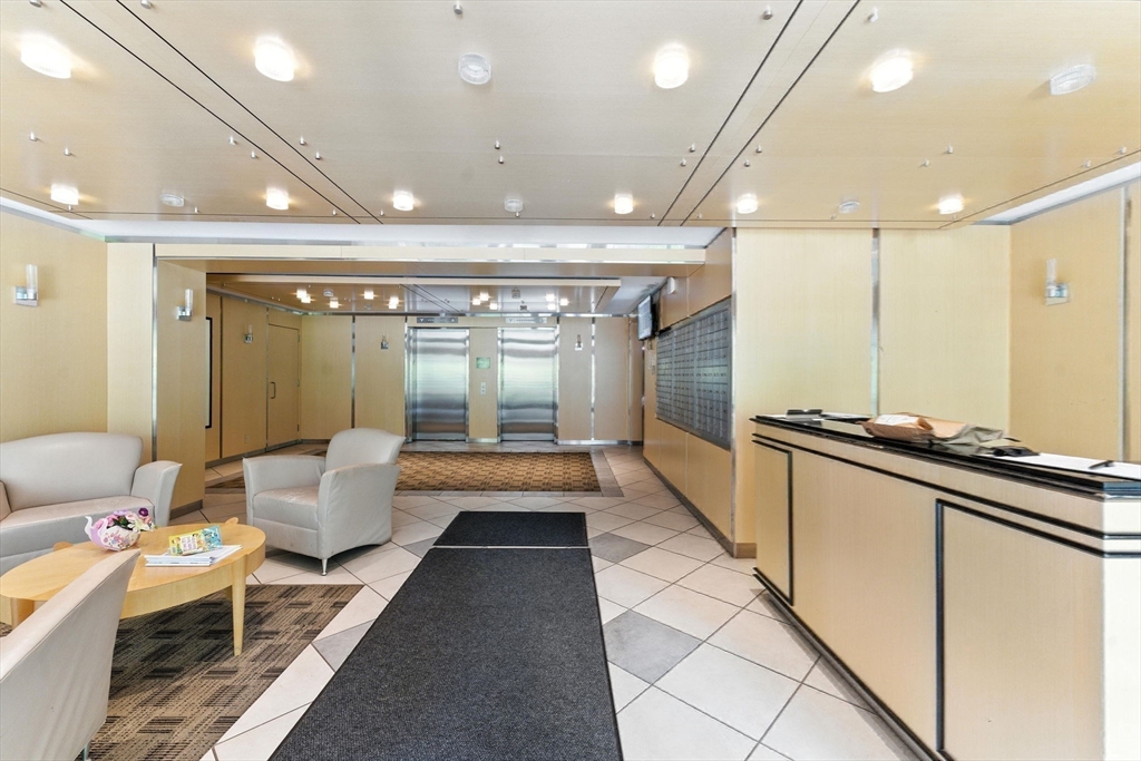 22 Chestnut Place, Unit 608 Brookline, MA 02445 - Photo 29 of 29