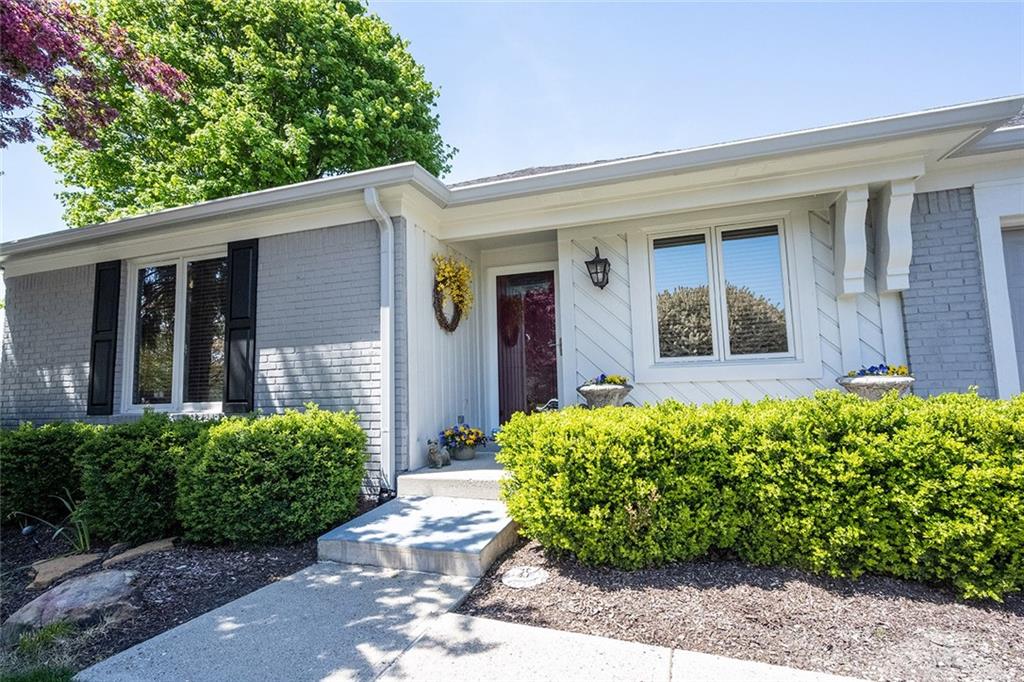 12591 Brompton Road Carmel, IN 46033 - Photo 3 of 28 Gallery Image 3