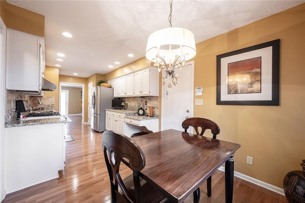 12591 Brompton Road Carmel, IN 46033 - Photo 5 of 28 Gallery Image 5