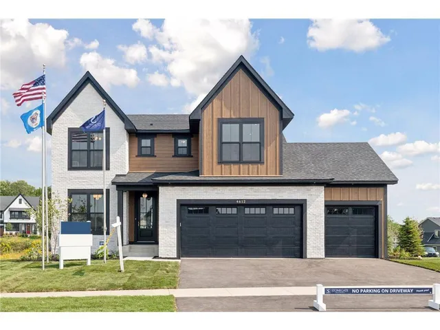 $1,104,936 | 4672 Meadowview Lane, Minnetrista, MN 55331