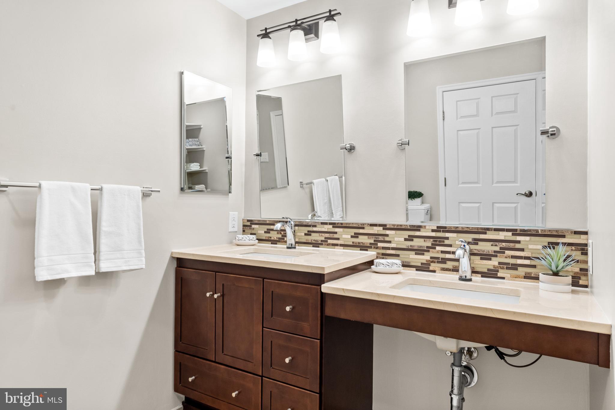 112 Kendrick Place, Unit 14 Gaithersburg, MD 20878 - Photo 18 of 37 ADA friendly.