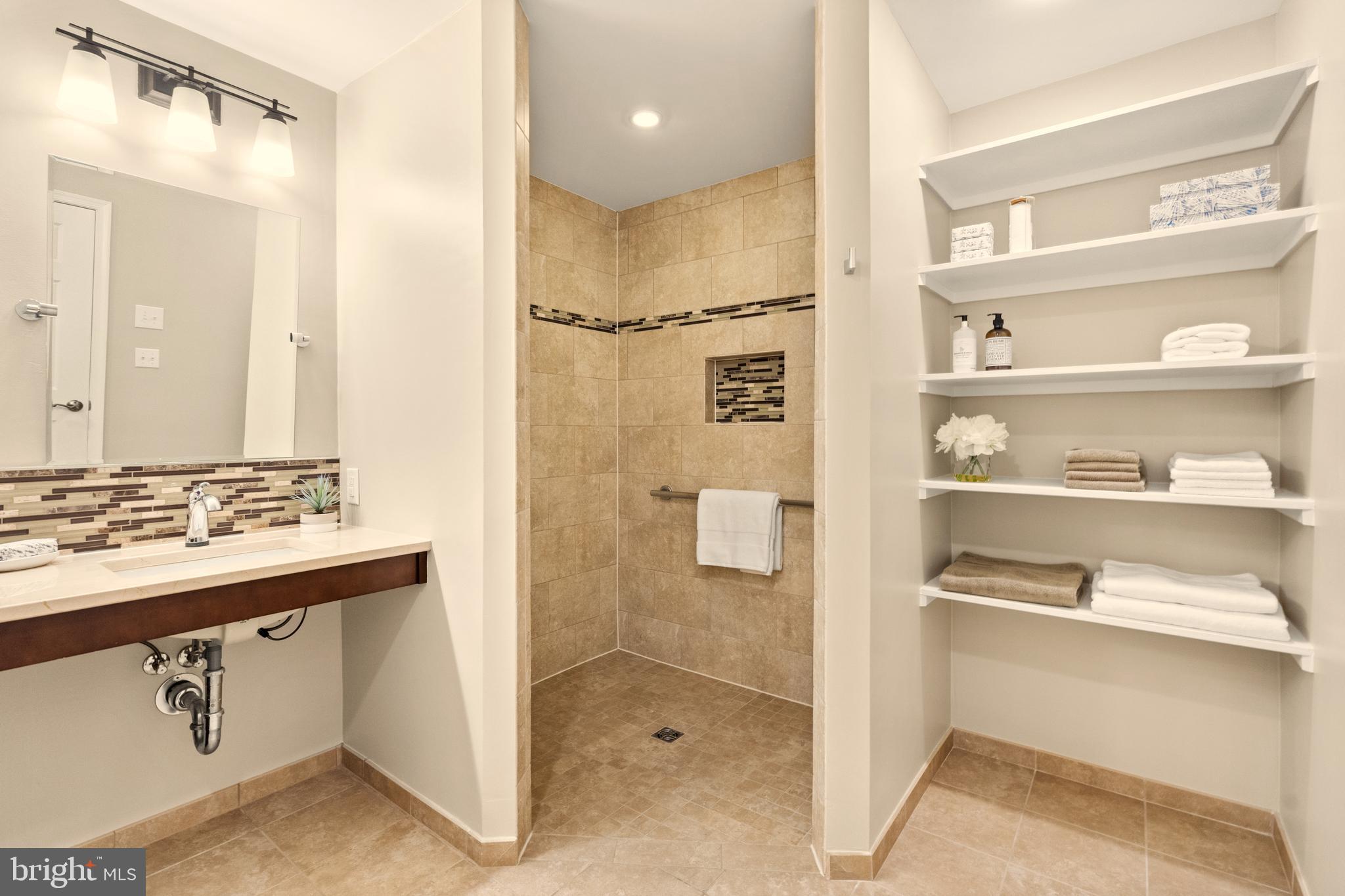 112 Kendrick Place, Unit 14 Gaithersburg, MD 20878 - Photo 19 of 37 Feels like a day spa!