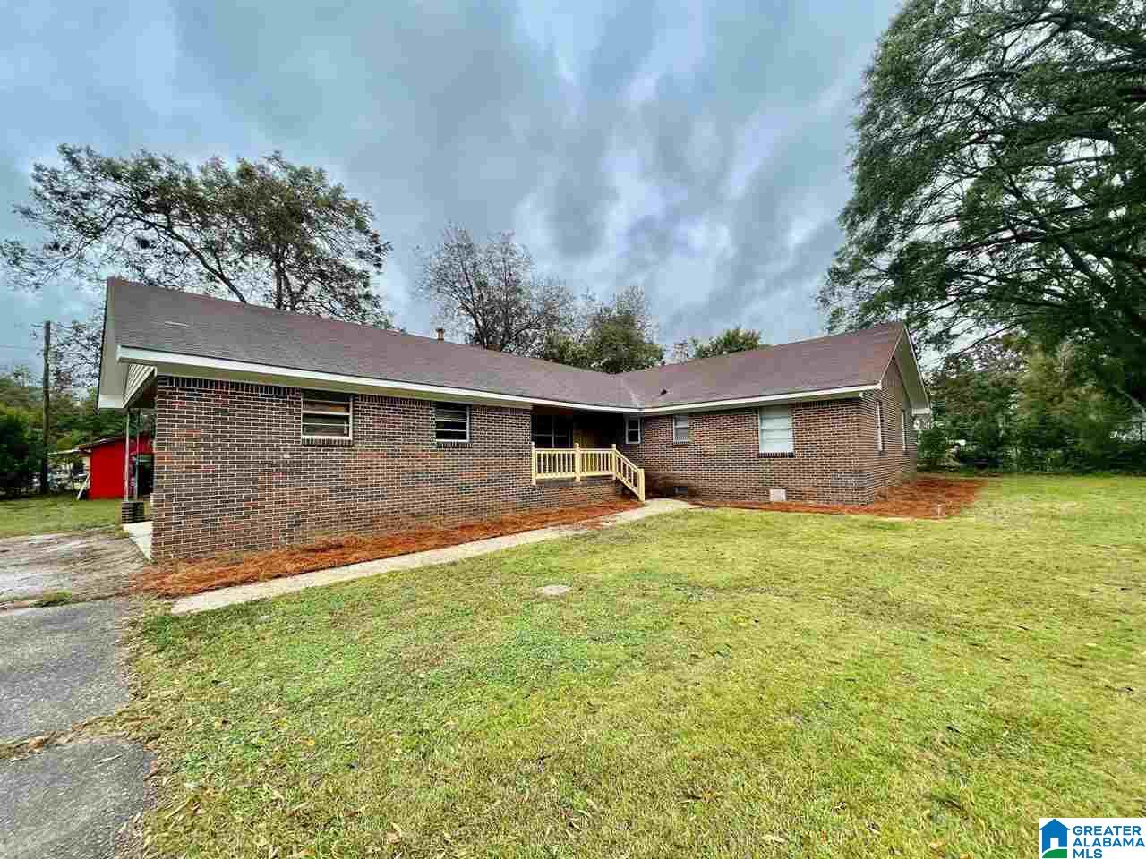 116 Candler Street Clanton, AL 35045 - Photo 2 of 22