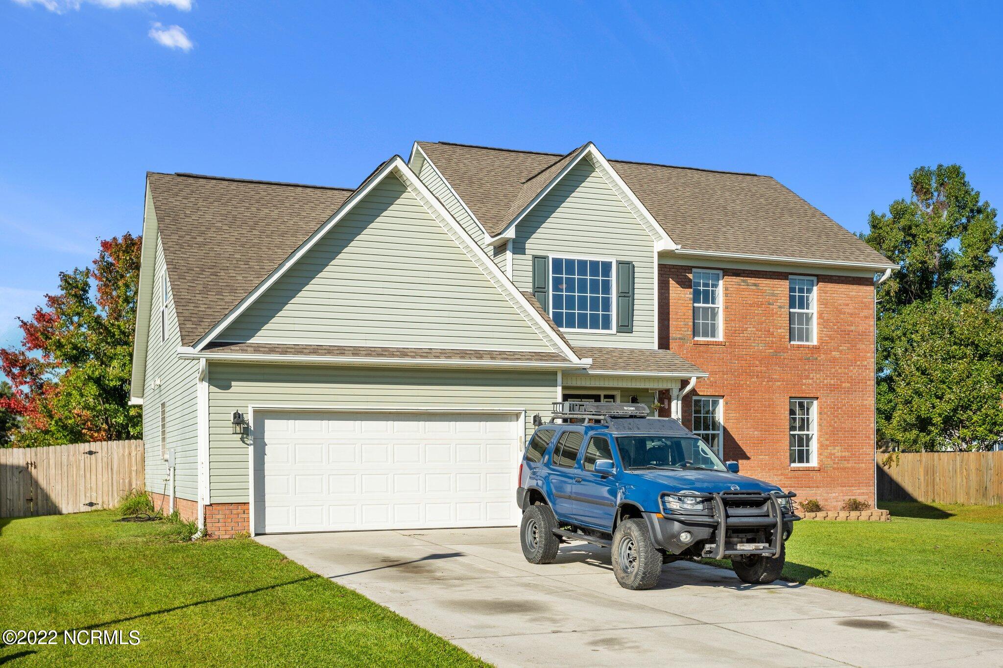 215 Target Lane Hubert, NC 28539 - Photo 4 of 59 13-web-or-mls-DSC02851