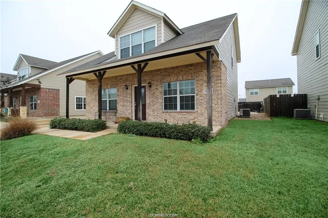 $2,200 | 6907 Appomattox Drive, College Station, TX 77845