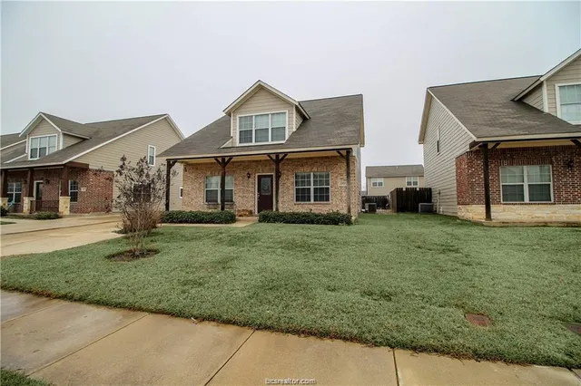 $2,200 | 6907 Appomattox Drive, College Station, TX 77845