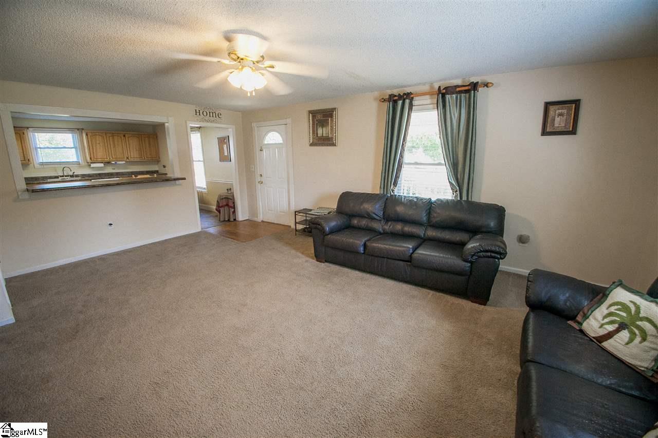 1309 Shiloh Church Road Piedmont, SC 29673 - Photo 5 of 23 Gallery Image 5