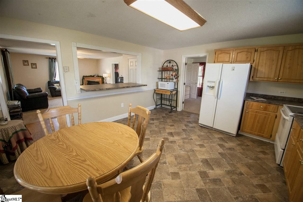 1309 Shiloh Church Road Piedmont, SC 29673 - Photo 8 of 23 Gallery Image 8