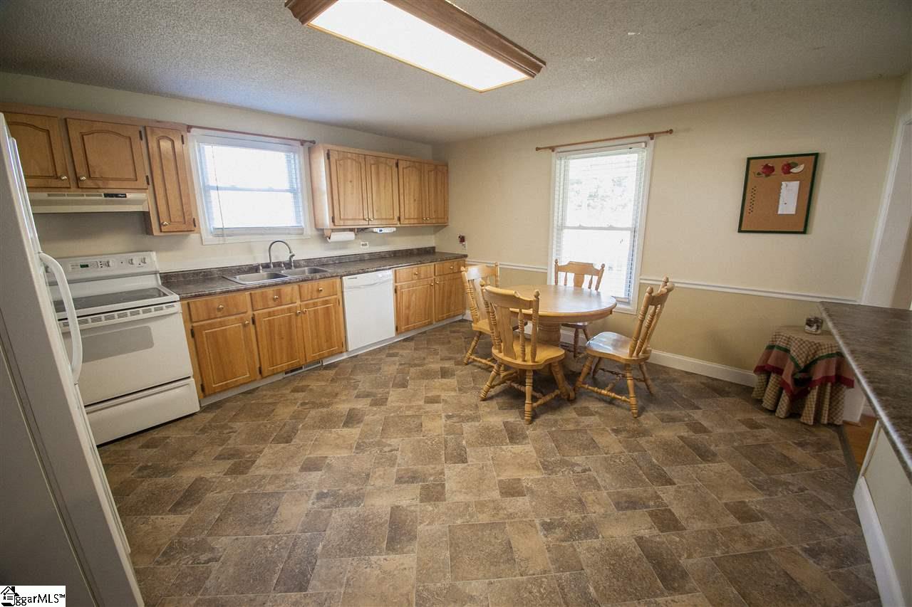 1309 Shiloh Church Road Piedmont, SC 29673 - Photo 9 of 23 Gallery Image 9