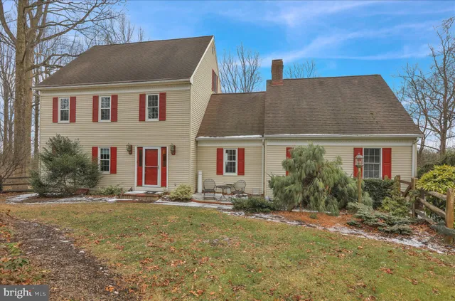 $529,900 | 24 Chinkapin Drive, Fleetwood, PA 19522