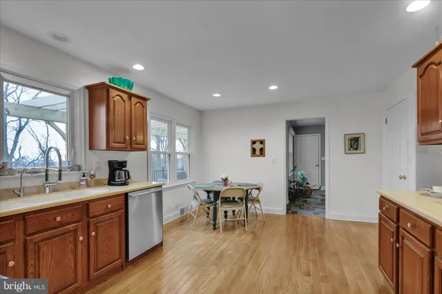 $529,900 | 24 Chinkapin Drive, Fleetwood, PA 19522