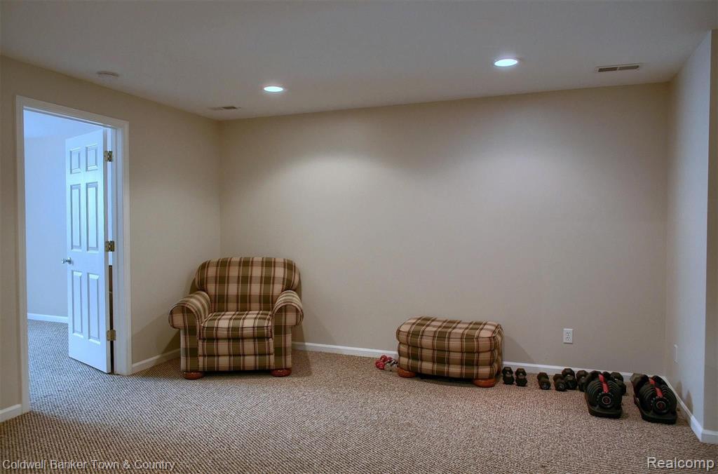 10227 White Road Linden, MI 48451 - Photo 24 of 43