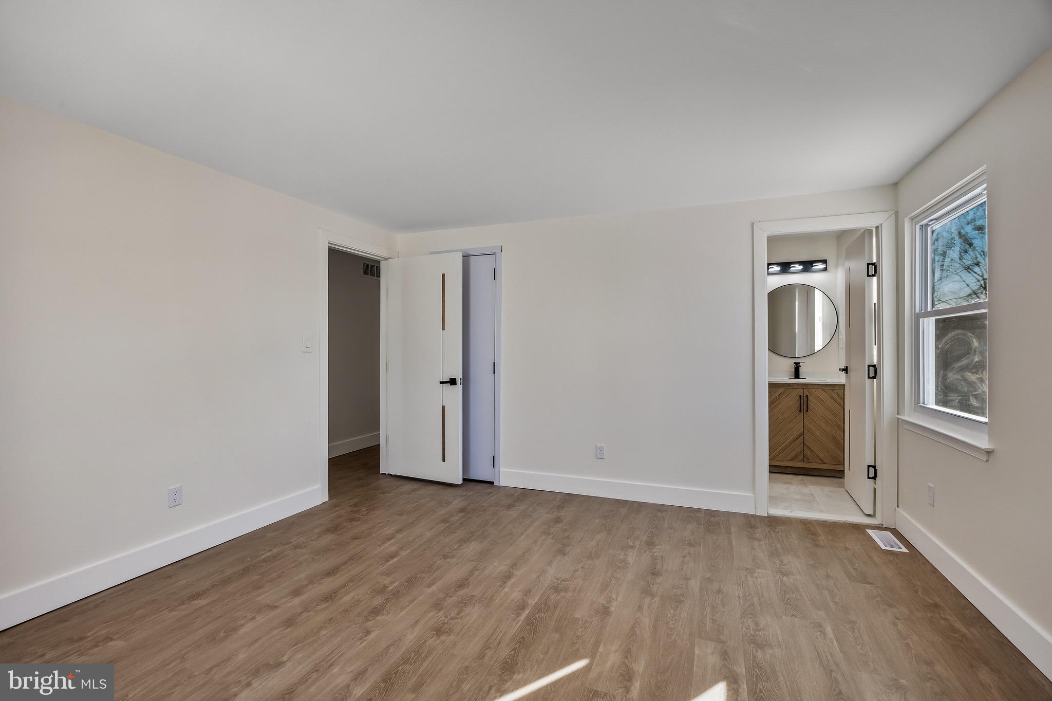 22 Willow Ridge Road Marlton, NJ 08053 - Photo 18 of 29 wooden floor in an empty room