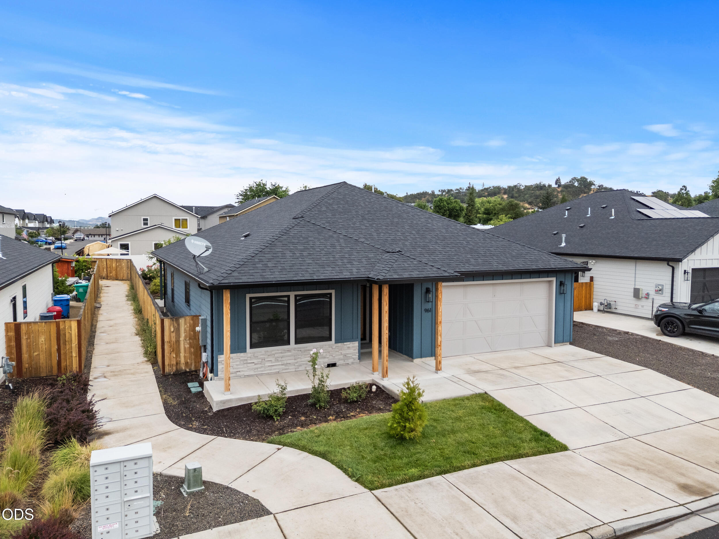 961 Arrowhead Trail Eagle Point, OR 97524 - Photo 38 of 47