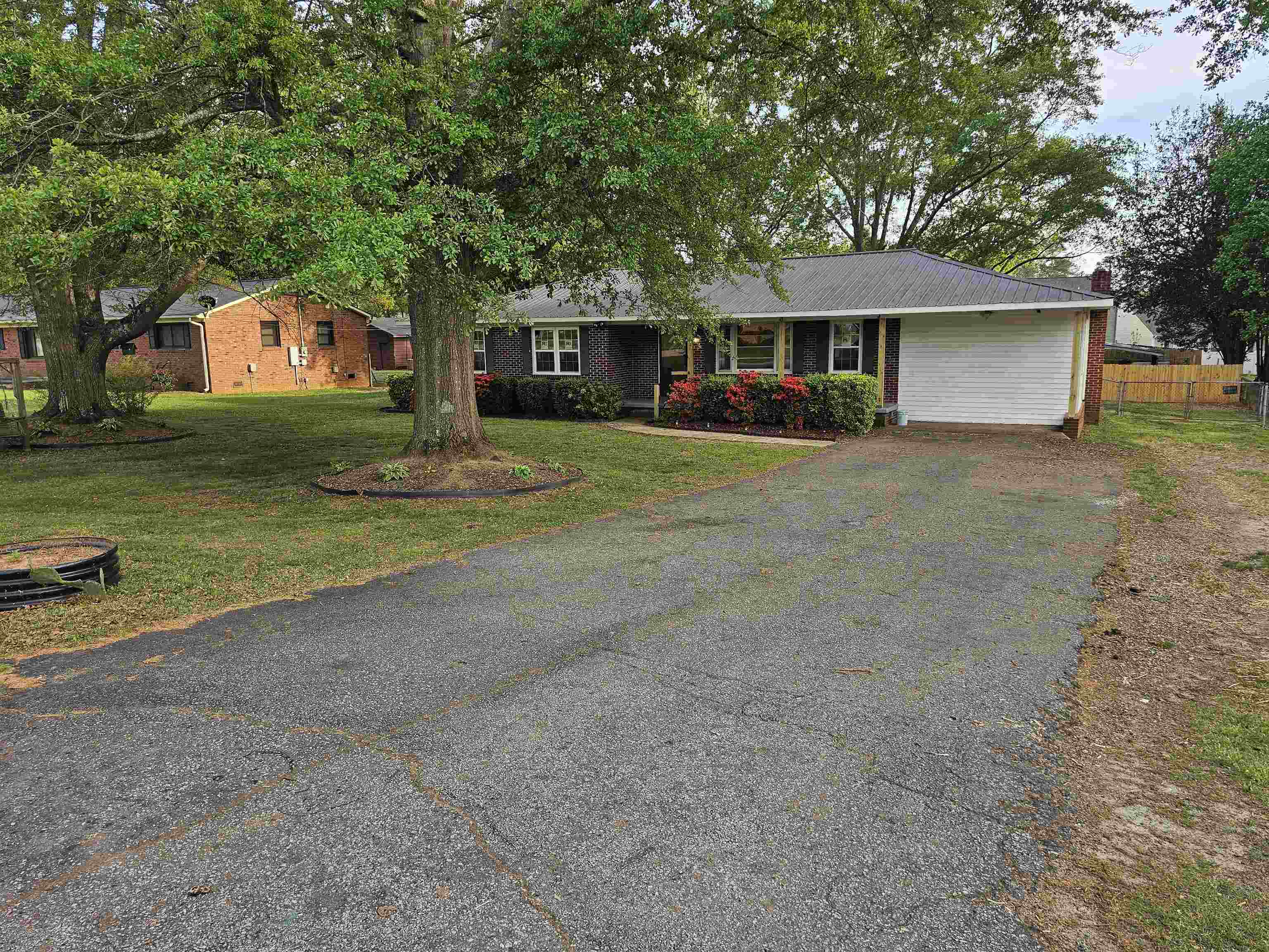 7 Outter Drive Inman, SC 29349 - Photo 2 of 30