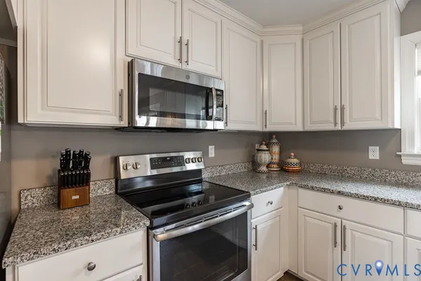 $399,950 | 241 Pleasant View Drive, Aylett, VA 23009