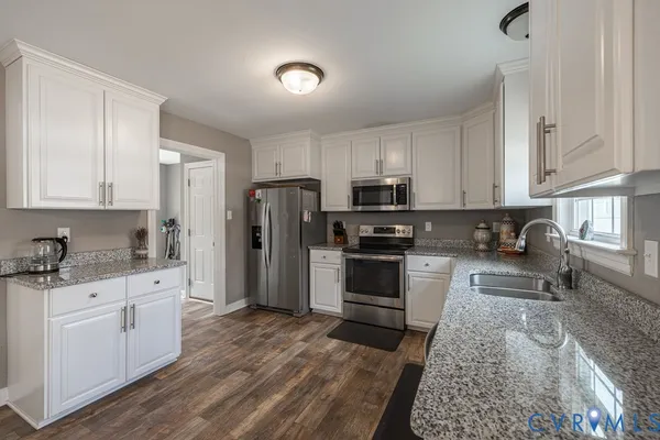 $399,950 | 241 Pleasant View Drive, Aylett, VA 23009
