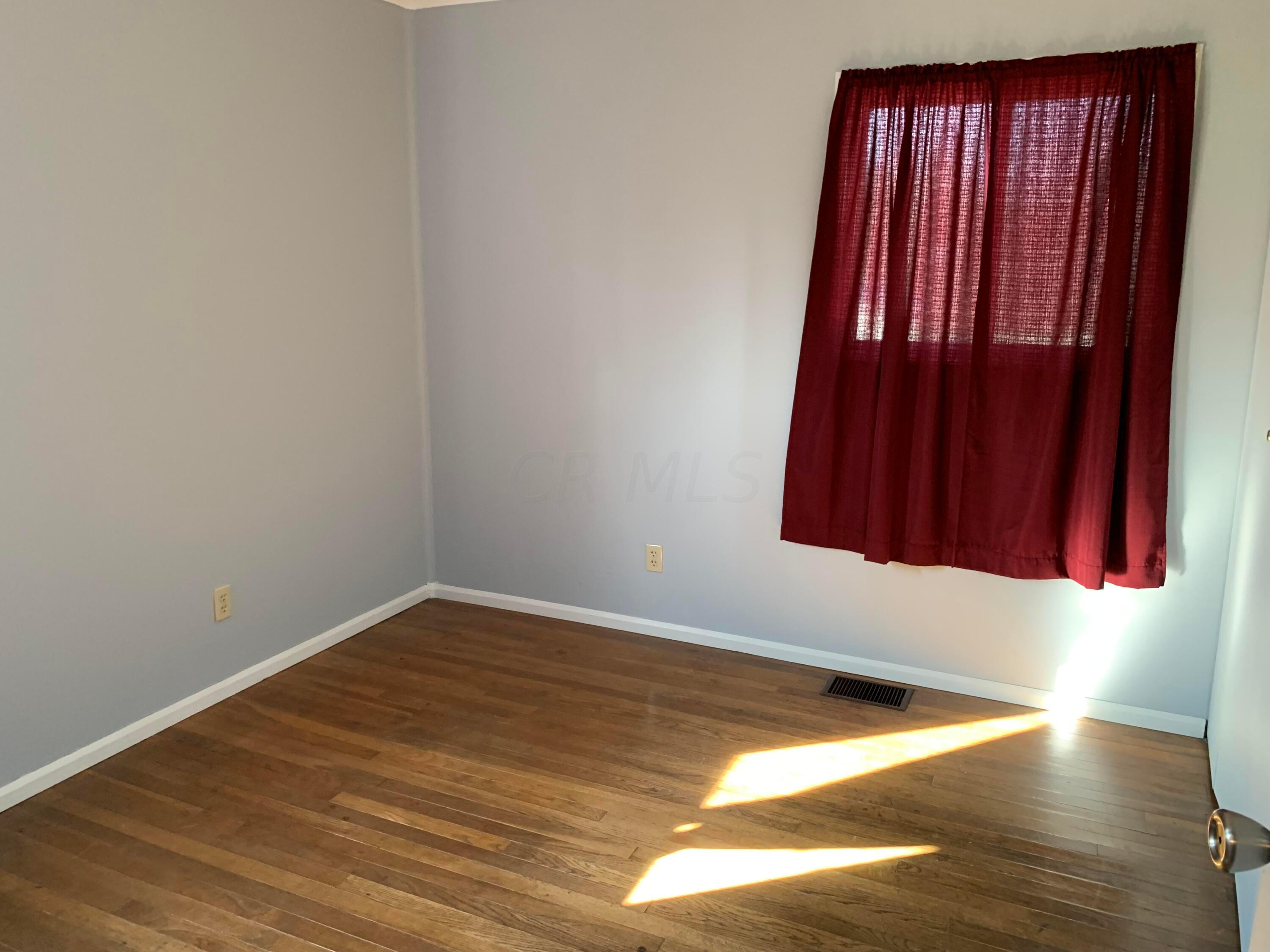 424 Watt Street Circleville, OH 43113 - Photo 27 of 43 Bedroom 3 Up