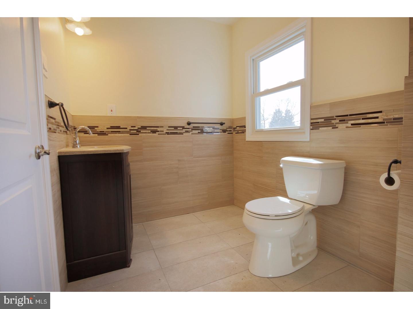 56 Warwick Road Stratford, NJ 08084 - Photo 11 of 18