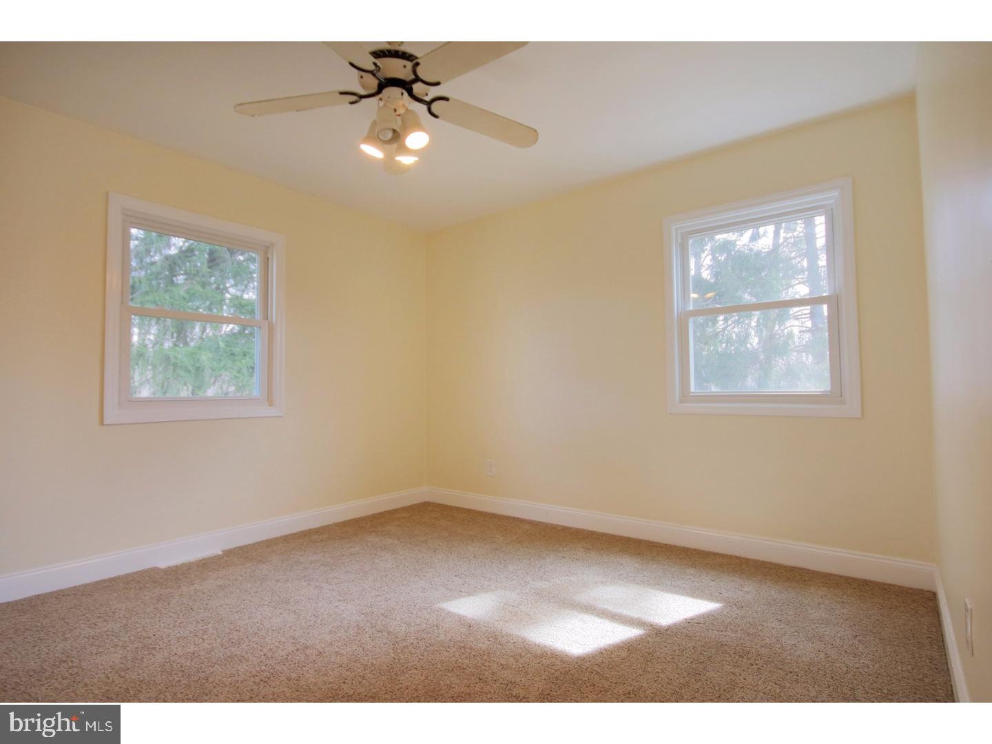 56 Warwick Road Stratford, NJ 08084 - Photo 14 of 18