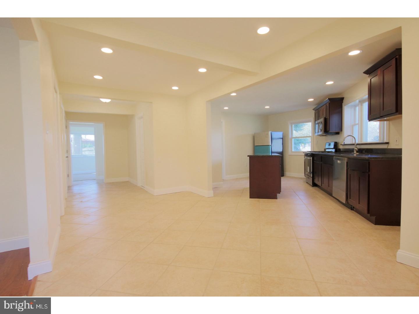 56 Warwick Road Stratford, NJ 08084 - Photo 6 of 18