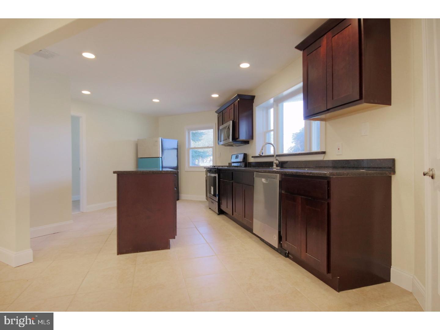 56 Warwick Road Stratford, NJ 08084 - Photo 7 of 18