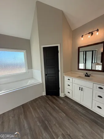 $394,500 | 177 Doublegate Drive, Lizella, GA 31052