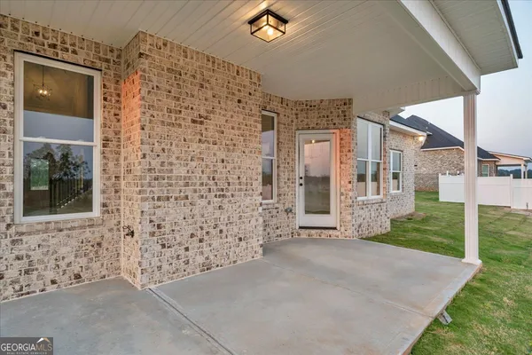 $394,500 | 177 Doublegate Drive, Lizella, GA 31052