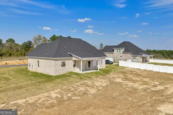 $394,500 | 177 Doublegate Drive, Lizella, GA 31052