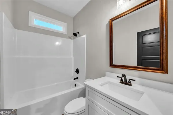 $394,500 | 177 Doublegate Drive, Lizella, GA 31052