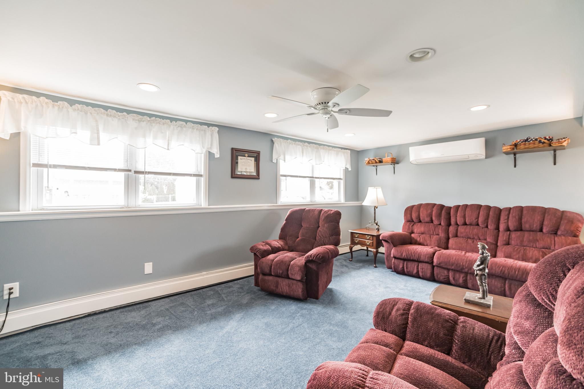 9964 Hardy Road Philadelphia, PA 19115 - Photo 16 of 29 Gallery Image 16
