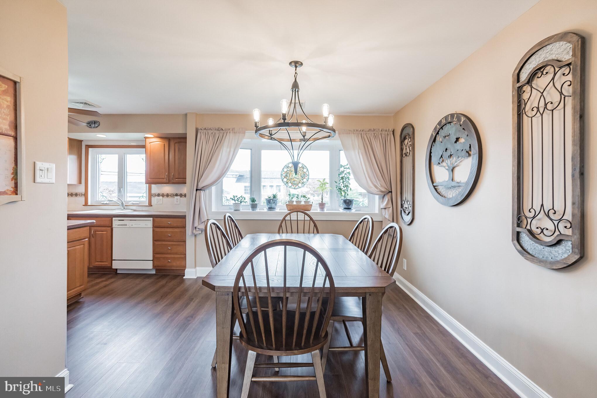 9964 Hardy Road Philadelphia, PA 19115 - Photo 6 of 29 Gallery Image 6