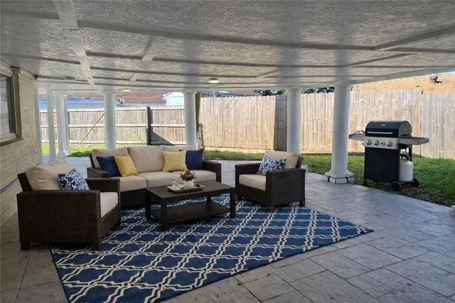 $2,300 | 7012 Tullis Drive, New Orleans, LA 70131