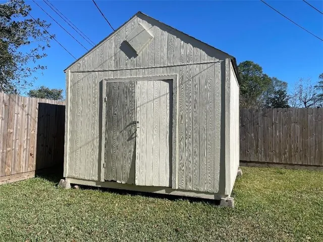 $2,300 | 7012 Tullis Drive, New Orleans, LA 70131
