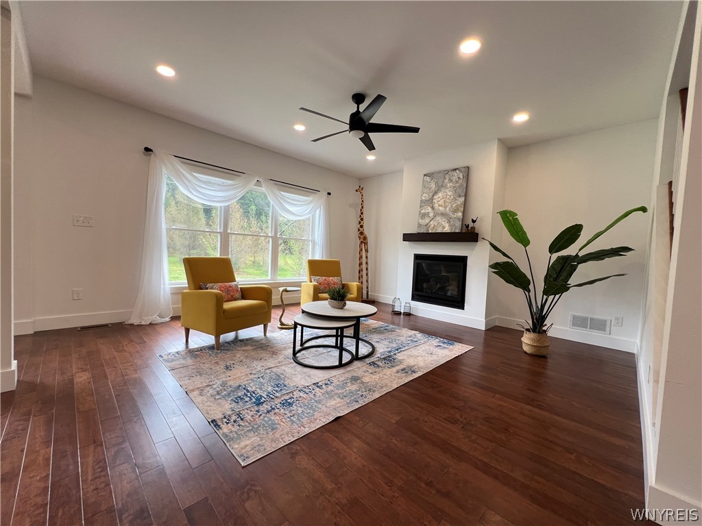 21 Two Rod Road Alden, NY 14004 - Photo 10 of 36