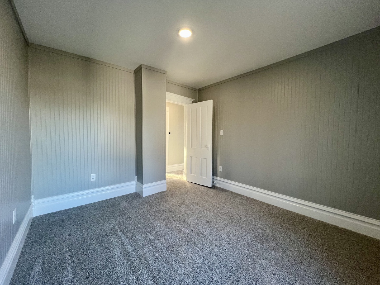 200 East South Street Ellsworth, IL 61737 - Photo 16 of 19 an empty room with closet area