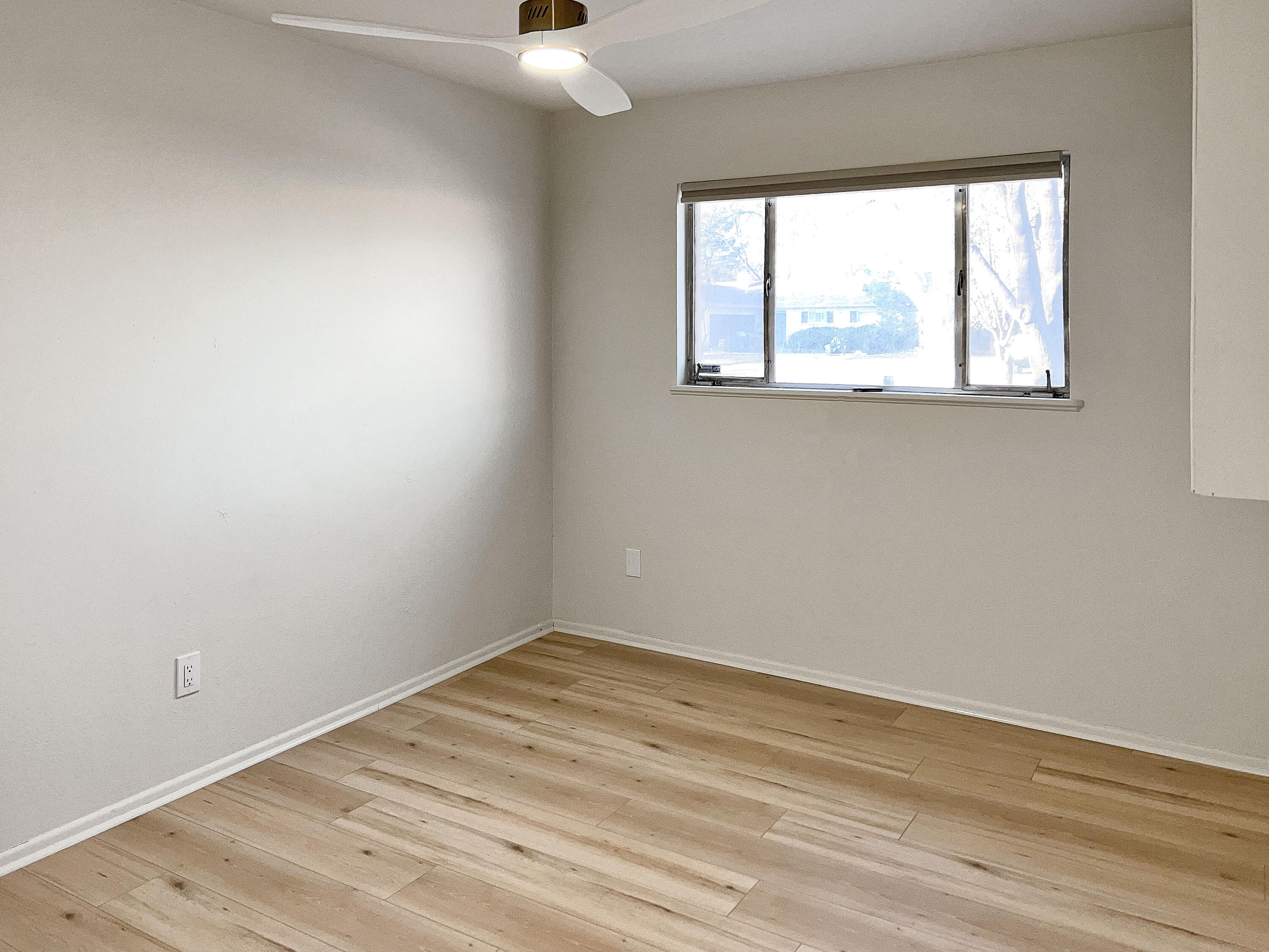 3625 59th Street Lubbock, TX 79413 - Photo 22 of 41 an empty room with a window