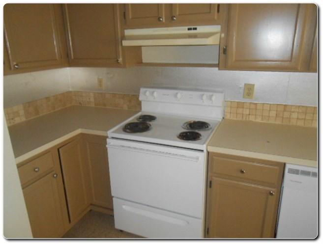 3170 Leewood Terrace, Unit 111 Boca Raton, FL 33431 - Photo 4 of 29 DSCN0478