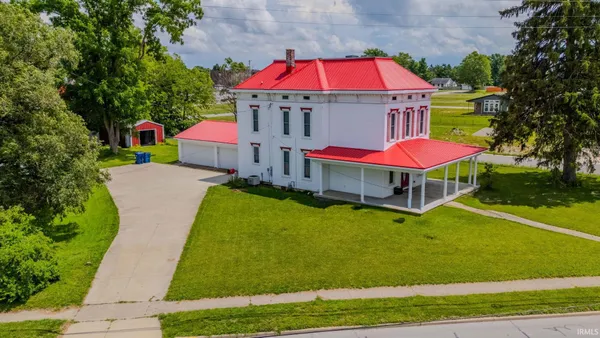 $285,000 | 305 Manchester Avenue, Wabash, IN 46992