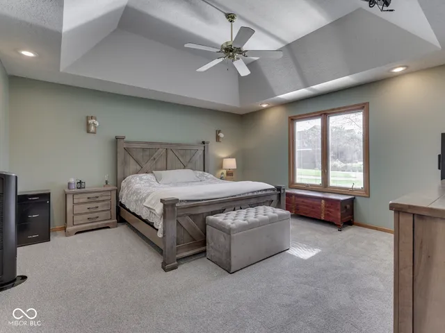 $559,900 | 2405 Valley Court, Shelbyville, IN 46176