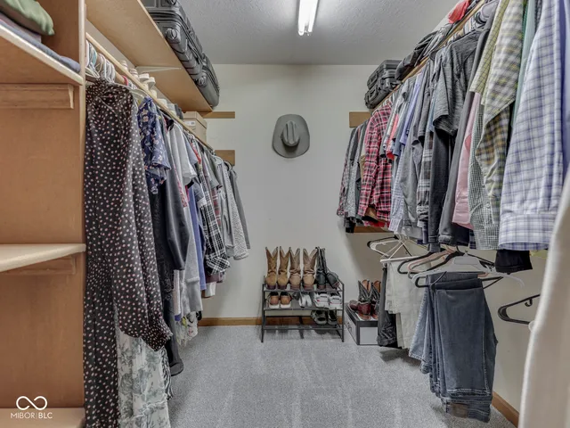 $559,900 | 2405 Valley Court, Shelbyville, IN 46176