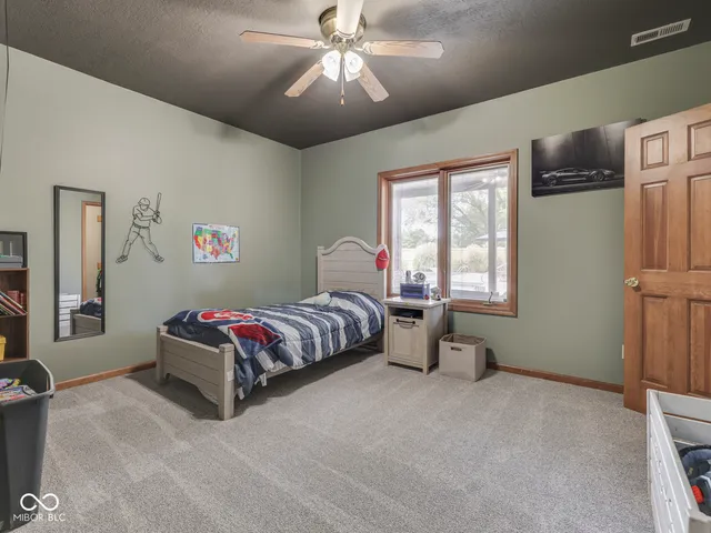 $559,900 | 2405 Valley Court, Shelbyville, IN 46176